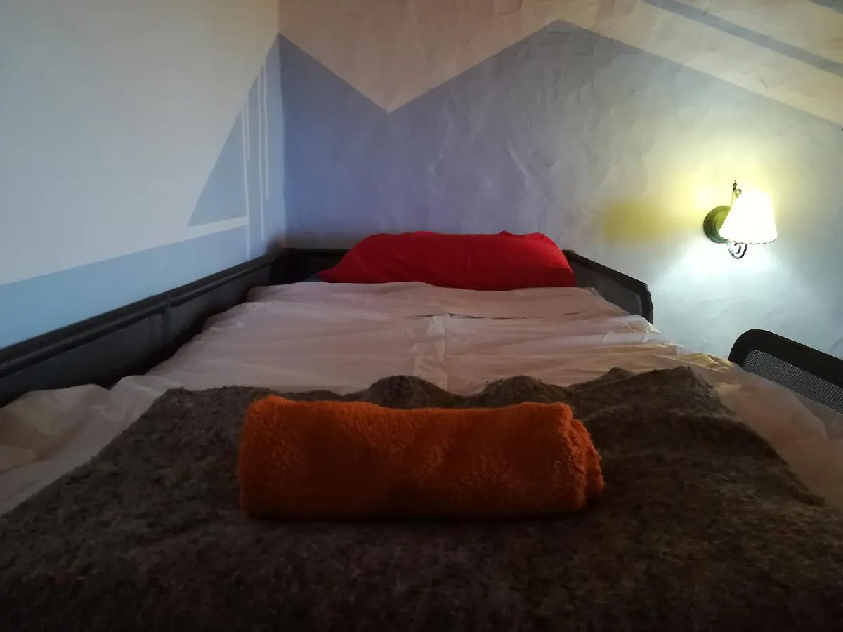 Elena'S Fair House Hostel Tesbabo