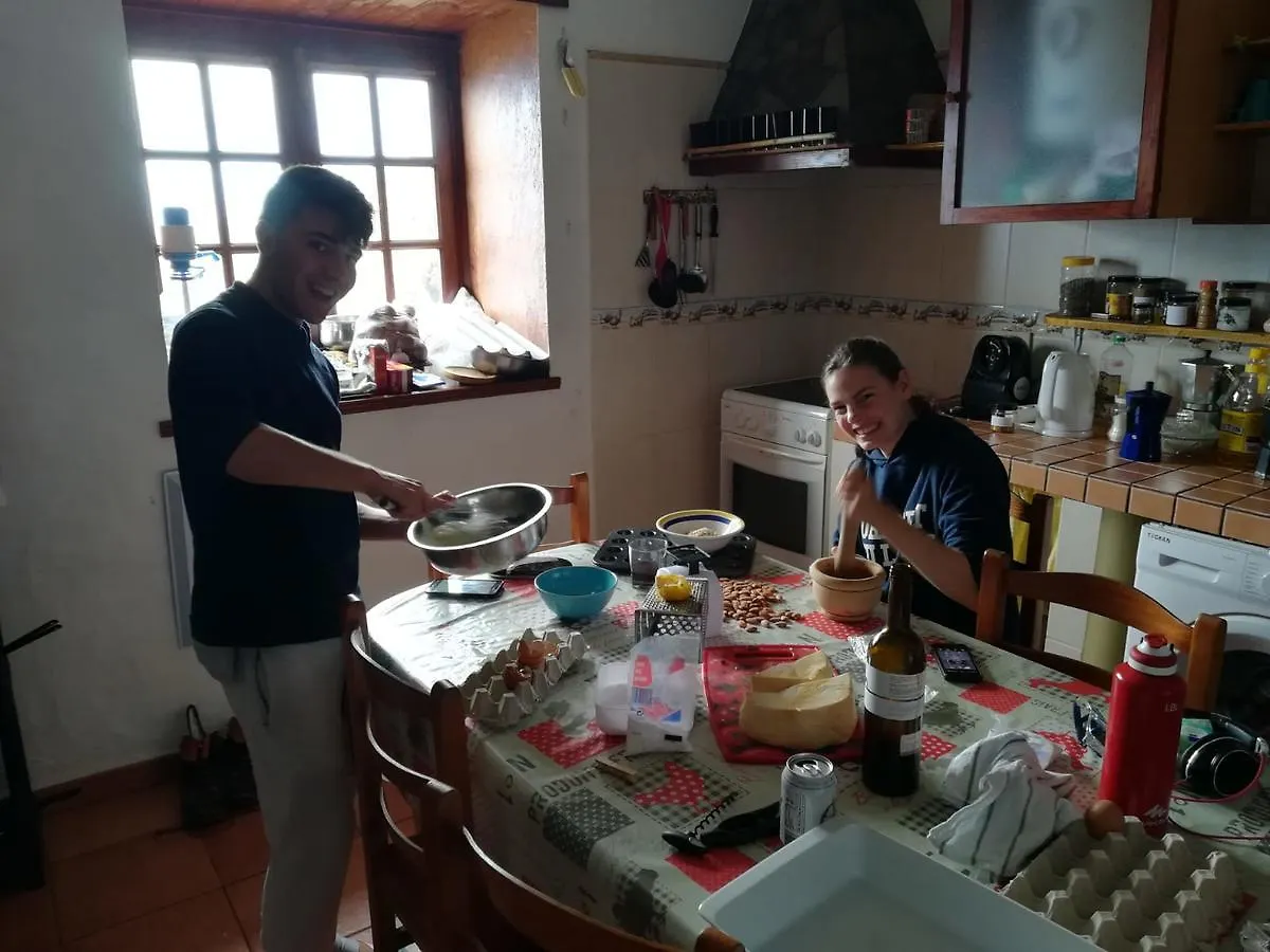 Elena'S Fair House Hostel Tesbabo