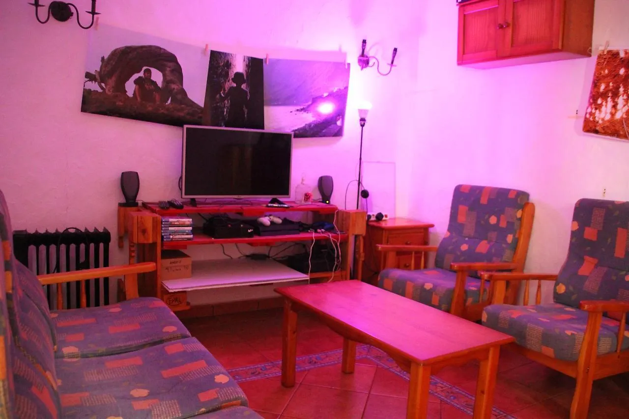 Elena'S Fair House Hostel Tesbabo